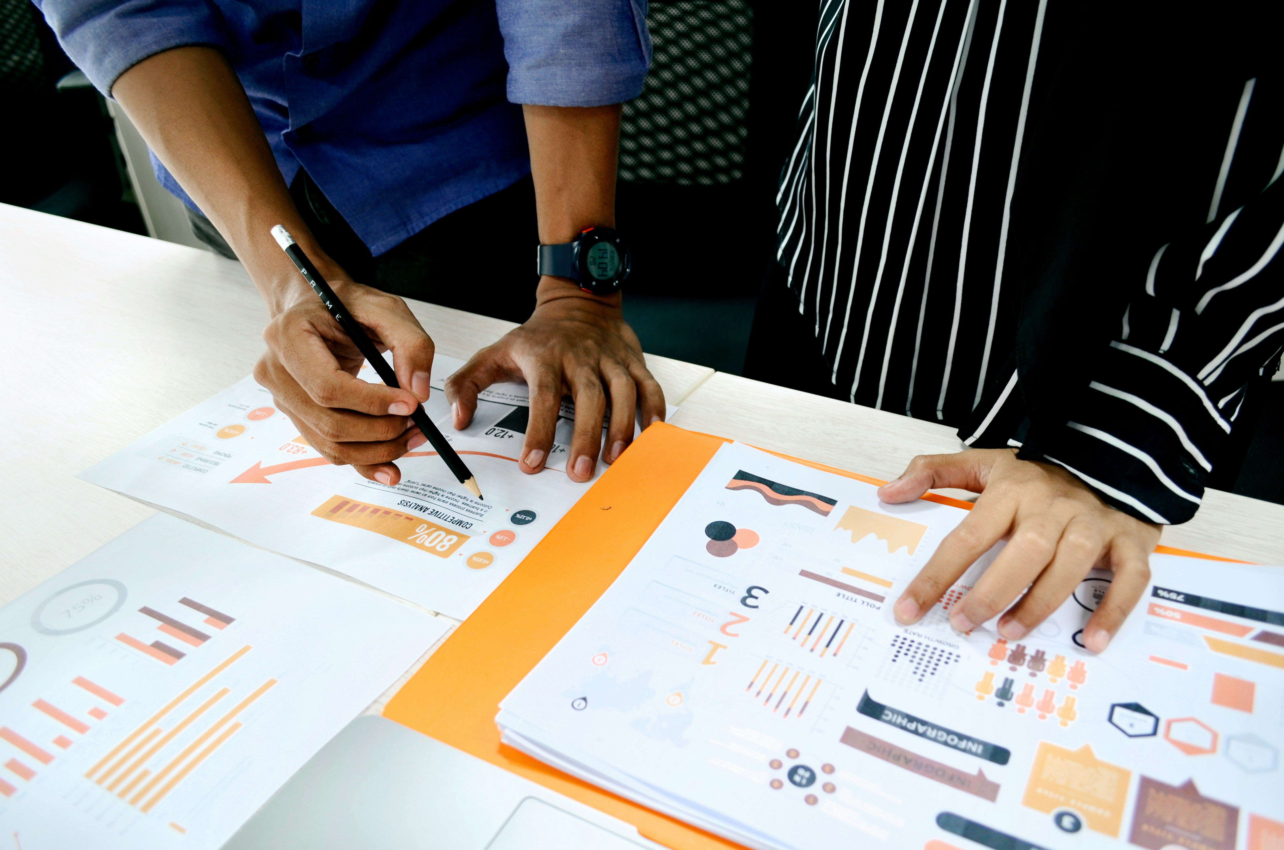 📊 Turning Data Into Decisions: How Machine Learning Transforms Data Analysis By Upmount Pvt Ltd.