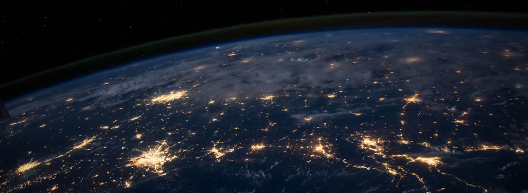🌱 Green Tech: How Startups Can Build Sustainably with Cloud & AI By Upmount Pvt Ltd.